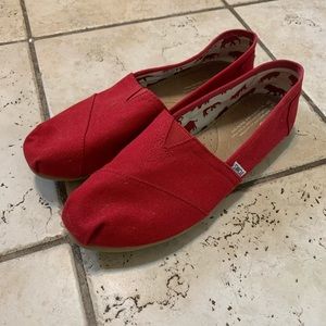 TOMS shoes